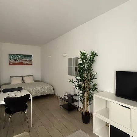 My Cozy Oura Apartament